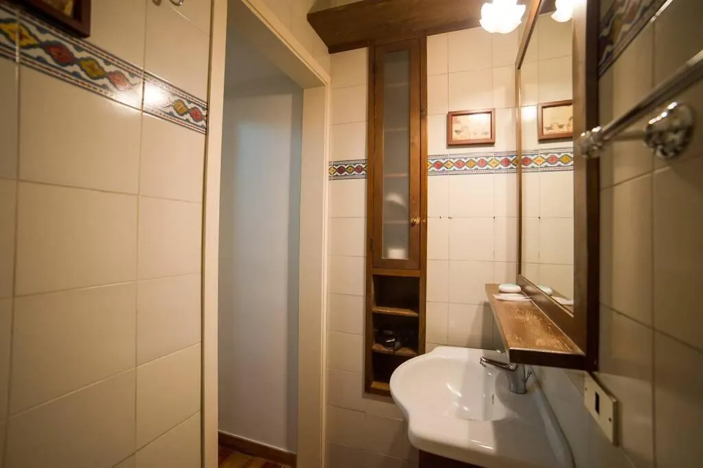 מילאנו Hbhall Navigli 2 Apartment 0*,